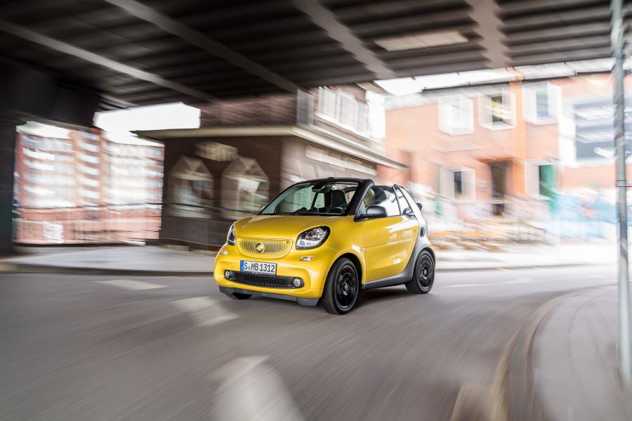  Smart ForTwo Prime Cabrio 2016 года  (фото 23 из 33)